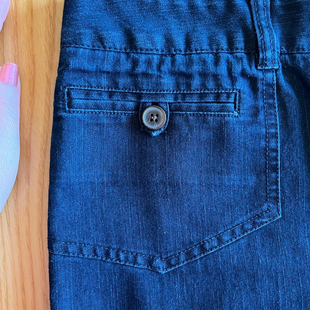 Women's denim Blue capris Cato size 12 - Picture 2 of 8
